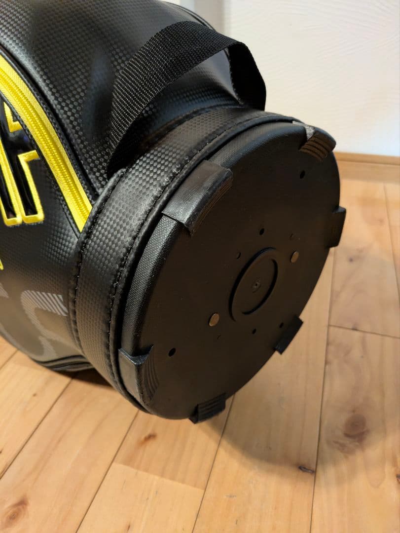 ルコック キャディバッグ【綺麗】9.0型 3.1kg 後期 右向ロゴ値下げ‼️