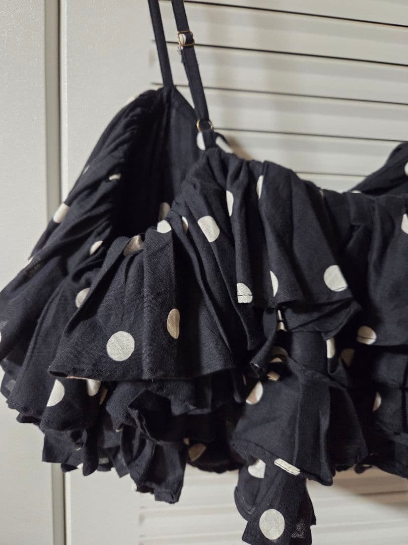 crinkle crinkle crinkle ドットフリルキャミ ブラック - メルカリ