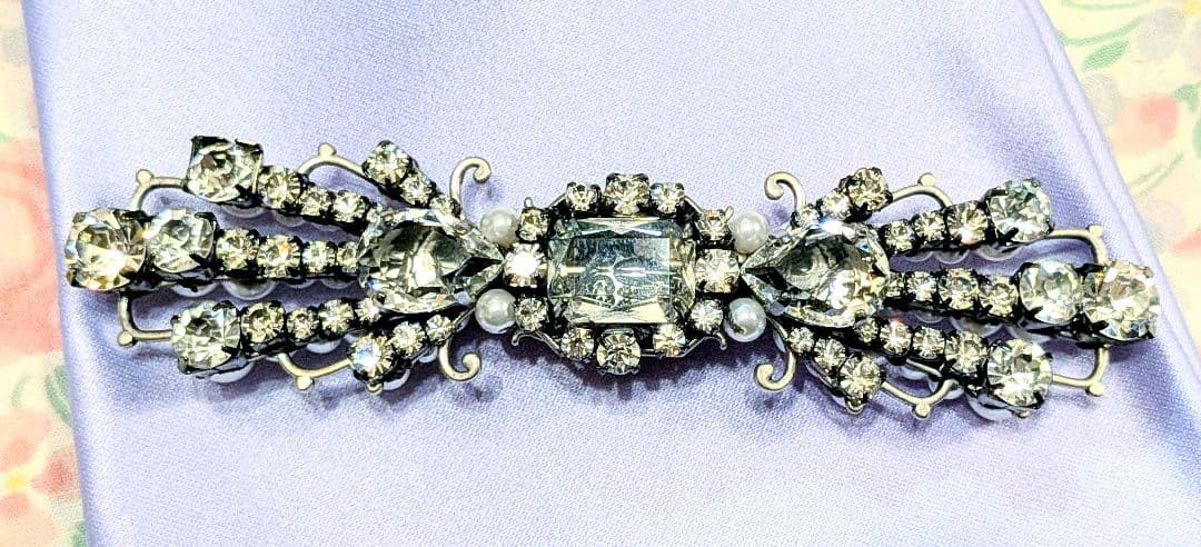 イエナ RADA ビジューロングブローチ 美品 - メルカリ