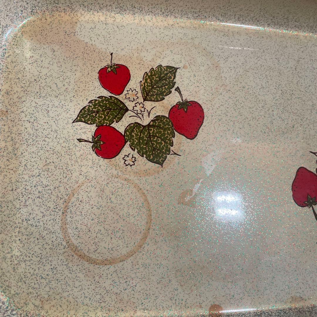 ヒリュー トレイ トレー おぼん お盆 プレート いちご柄 昭和 レトロ