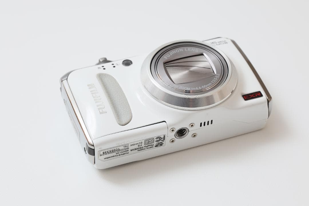 FUJIFILM FinePix 2台セット XP200 防水＆F600EXR