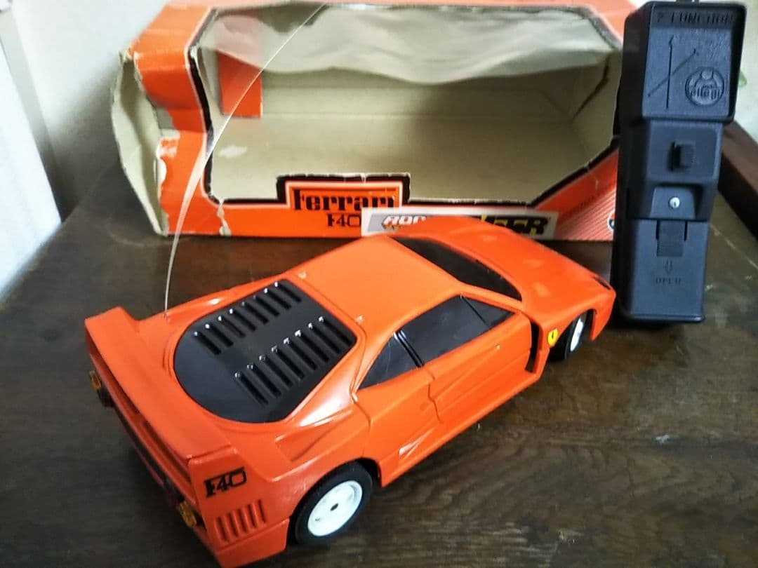 フェラーリ F40 ラジコン フィアット アルファロメオ アバルト