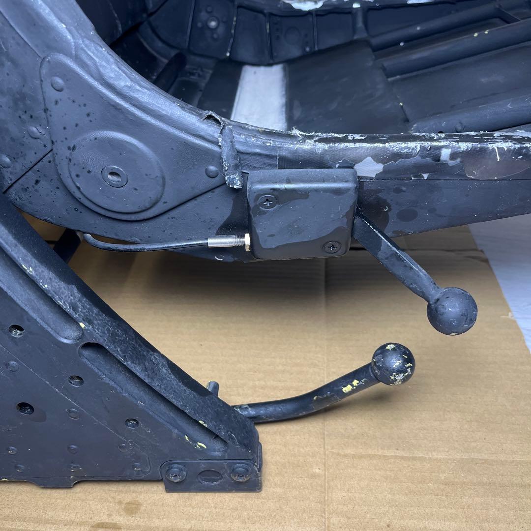 詳細不明 日本軍 航空機 戦闘機 シート 操縦席 座席 パイロット 実物