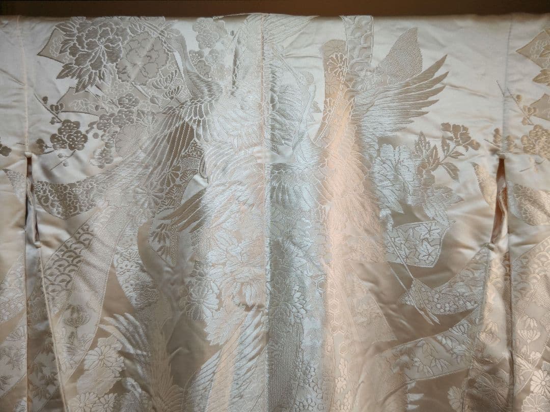 白打掛 吉祥束ね熨斗飛鶴花文 逸品 - メルカリ