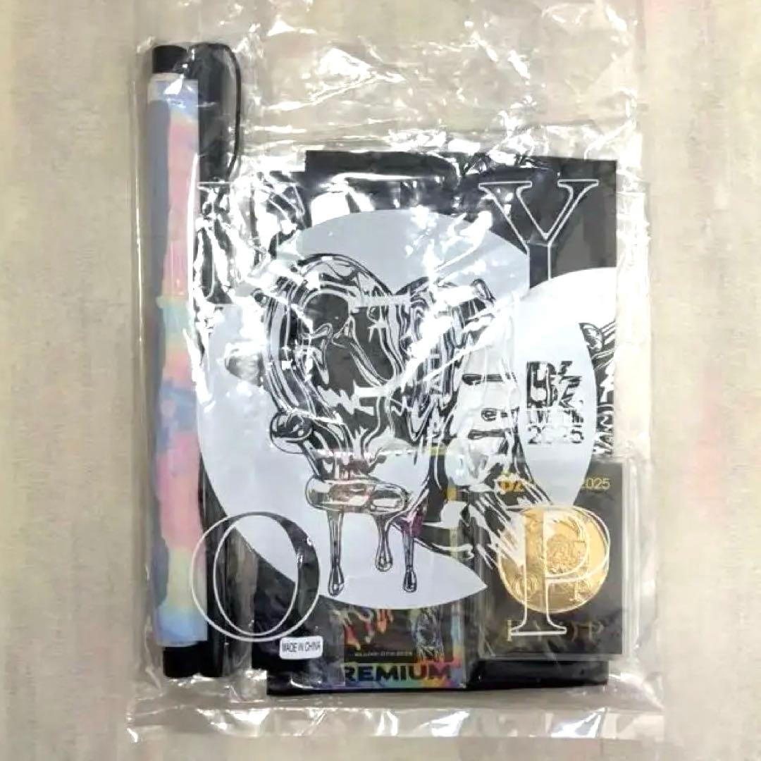新品B'z premium席 グッズ ステッカー付 LIVE-GYM FYOP - メルカリ