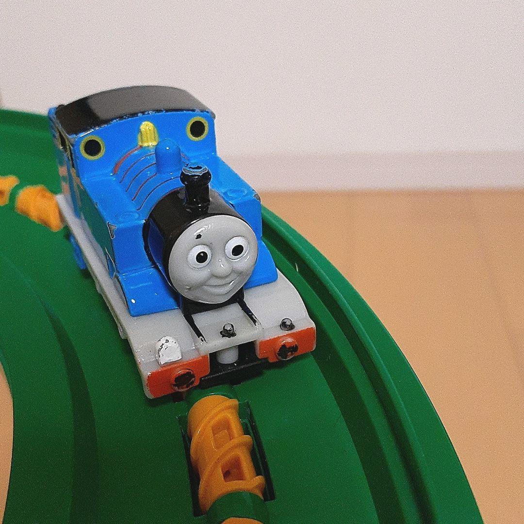 トミカトーマス すいすいレールロード トーマス&クランキー - メルカリ