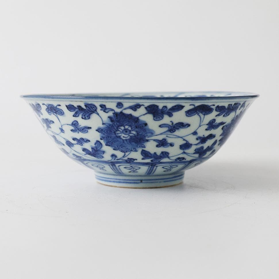 幕末〜明治時代 成化年製 染付（そめつけ）南京写 唐草文 中鉢 古