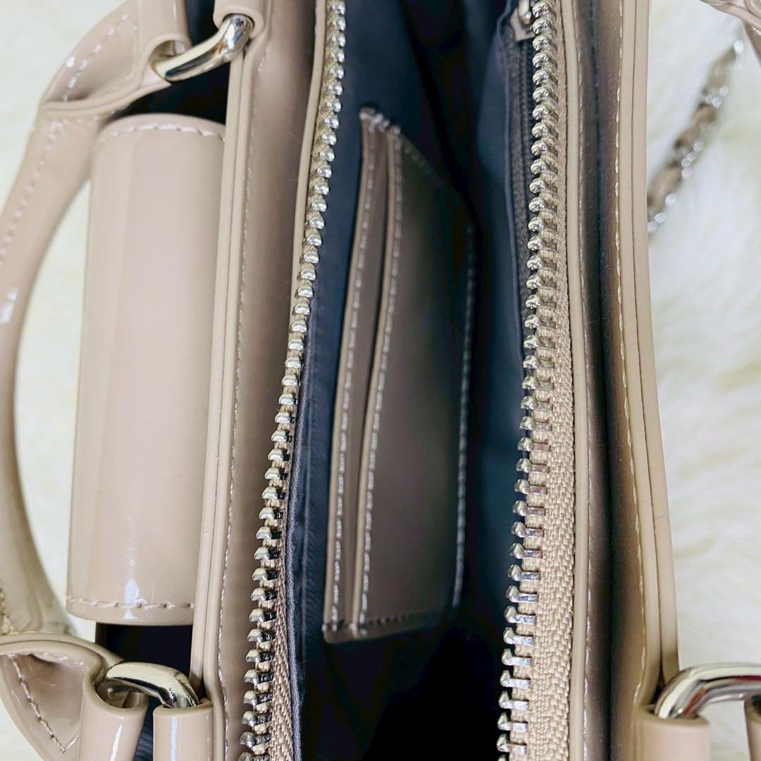 極美品✰RIU エナメル キルティングバッグ ショルダーバッグ - メルカリ