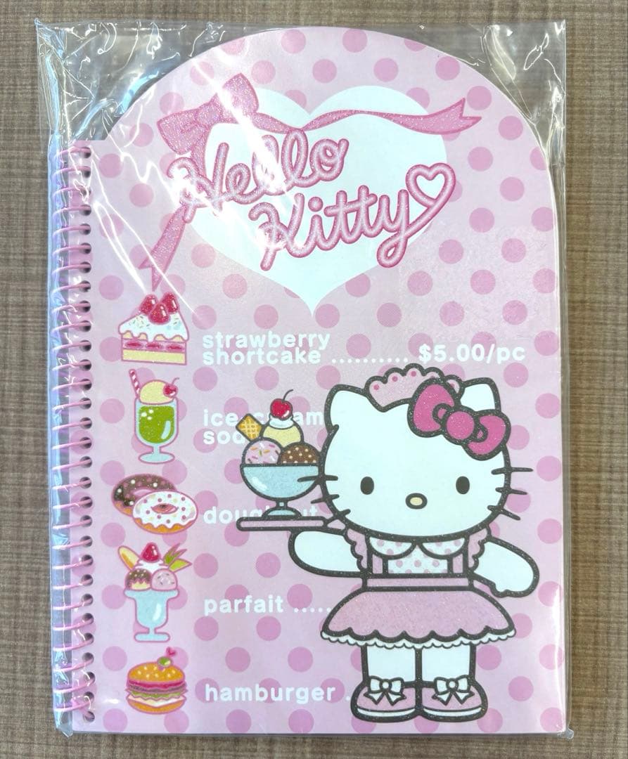 激レア✨️ハローキティ スイーツレストラン ウェイトレス キティ　ミニリングノート 楽天市場】キティ リングノートの通販