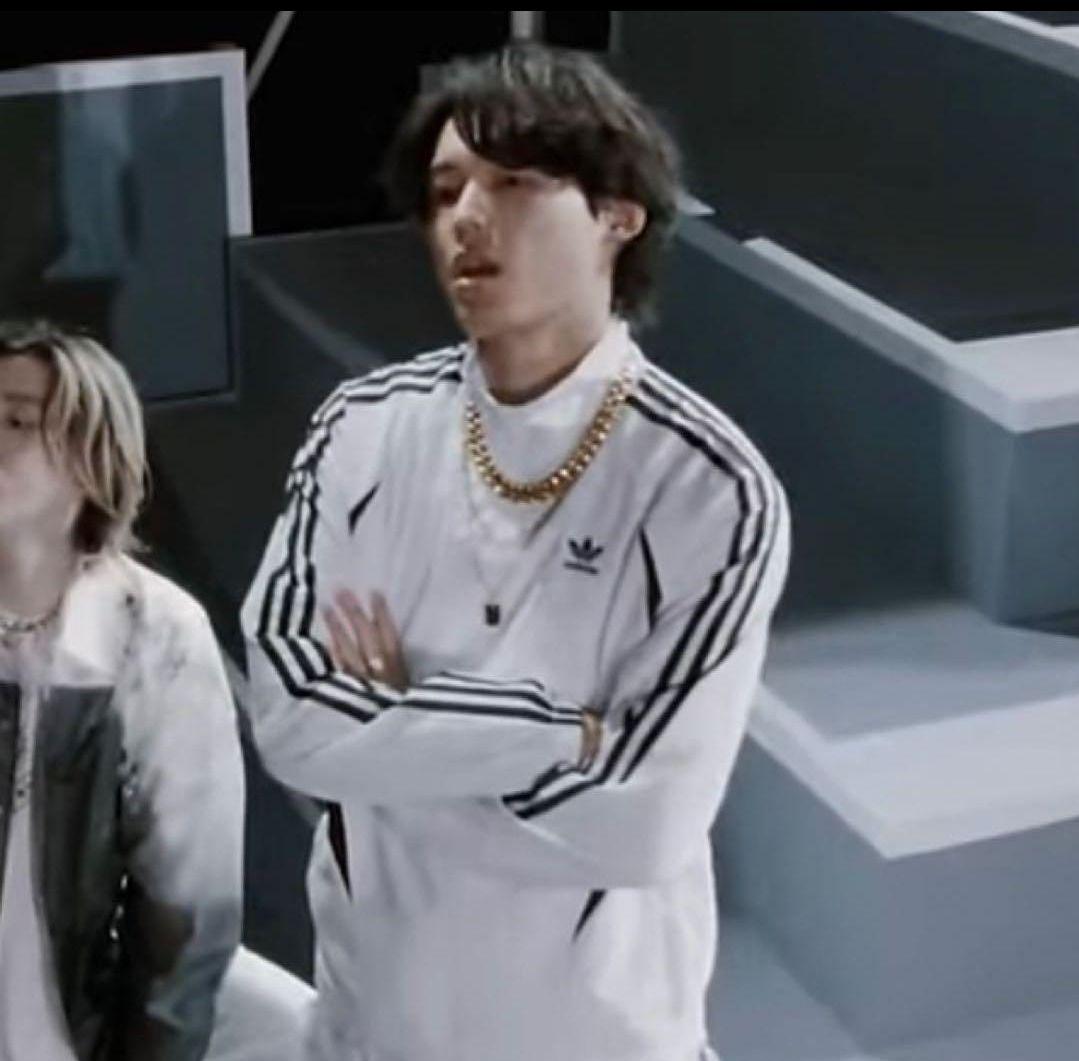 adidas 松村北斗 着用 ナイロンジャケットトラックトップ 希少 XSサイズ 【松村北斗着用】adidas アーカイブトラックトップ - メルカリ