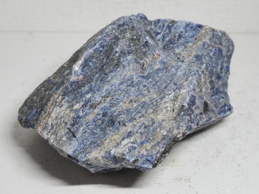 ソーダライト 2.6kg ラピスラズリ 原石 鑑賞石 自然石 鉱物 誕生石 水石