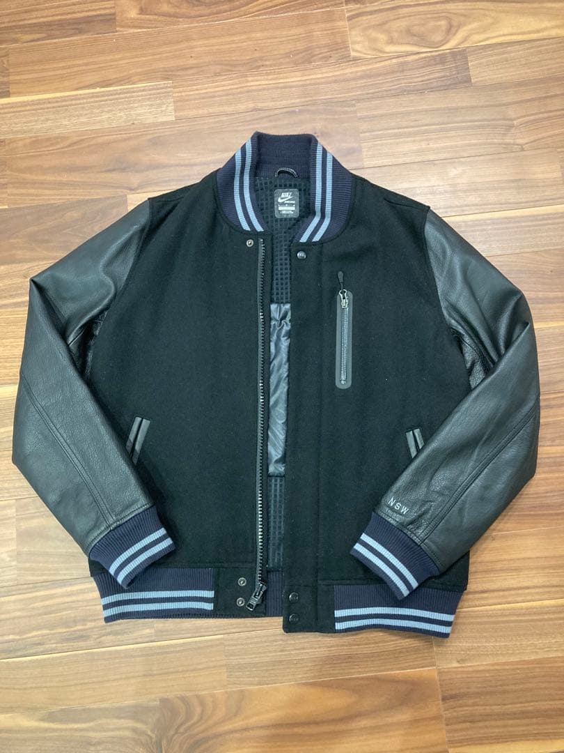 NIKE 本革 稀少 NSW ナイキ デストロイヤージャケット スタジャン ナイキ NSW DESTROYER JACKET デストロイヤージャケット / NIKE 袖