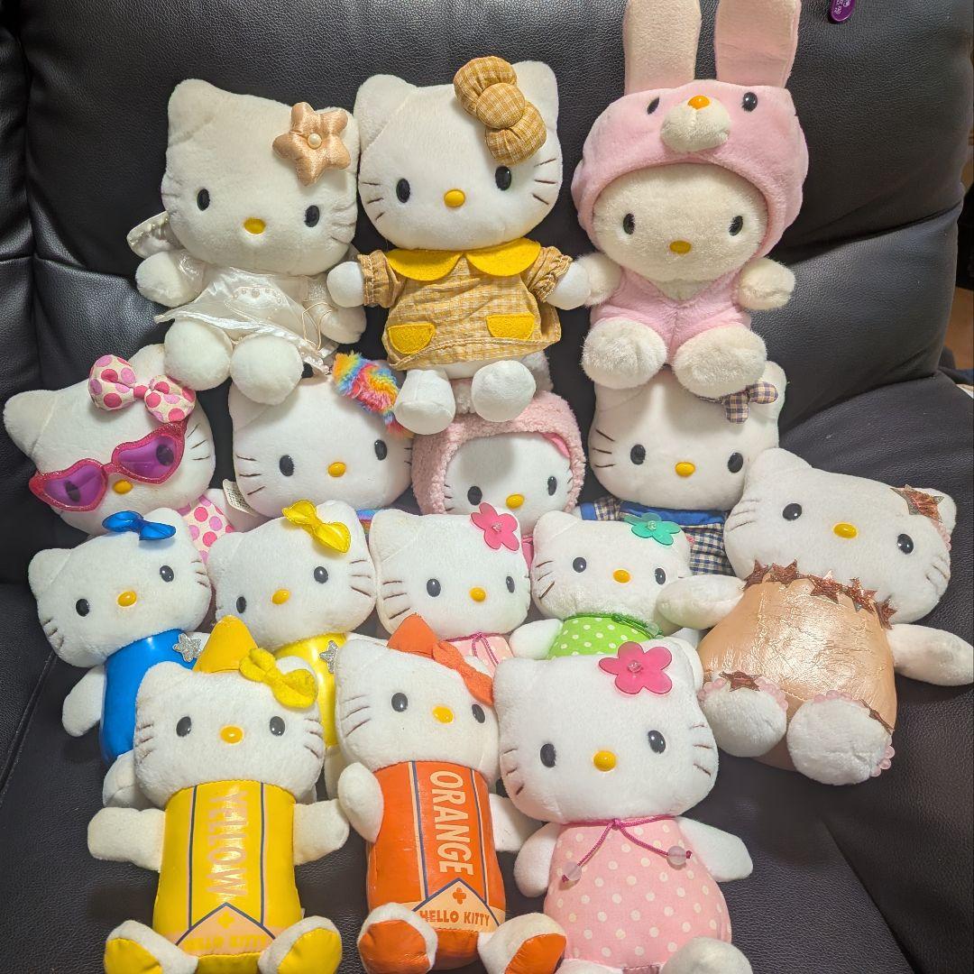 ハローキティ ぬいぐるみ まとめ売り - メルカリ