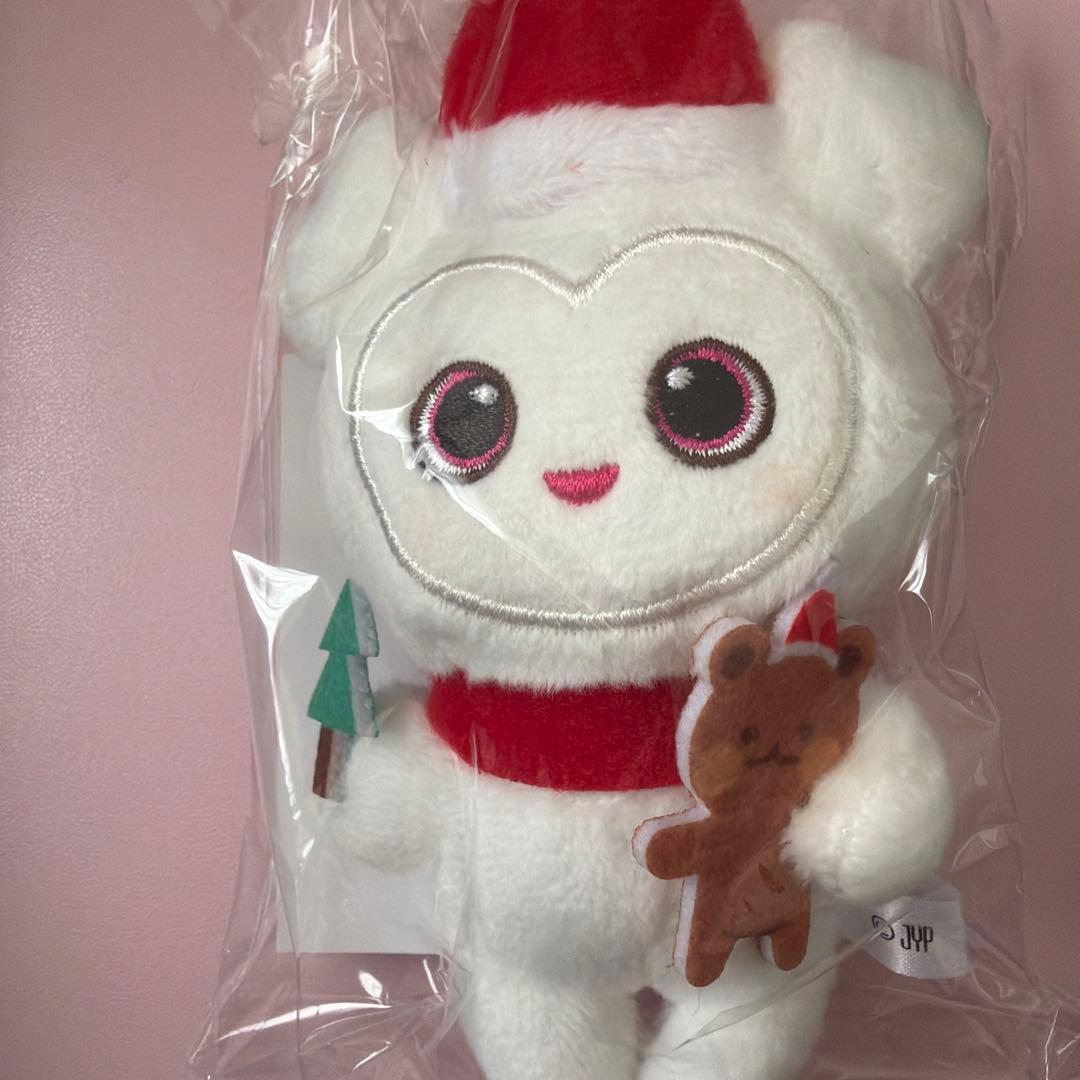 TWICE Baby DVAELY ダブリー ぬいぐるみマスコット クリスマス Amazon.co.jp: TWICE ベイビーラブリー クリスマス ダヒョン ダブリー