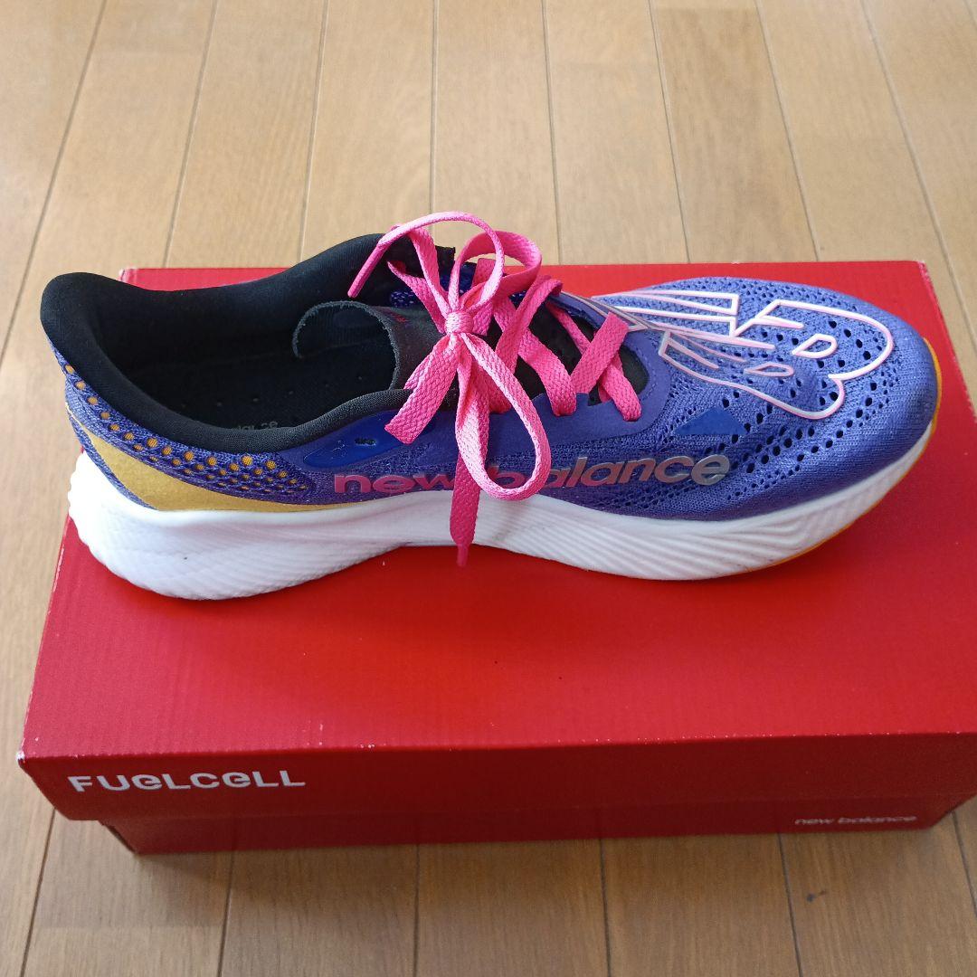 スパイク・シューズ New Balance FuelCell RC Elite v2 27.0cm