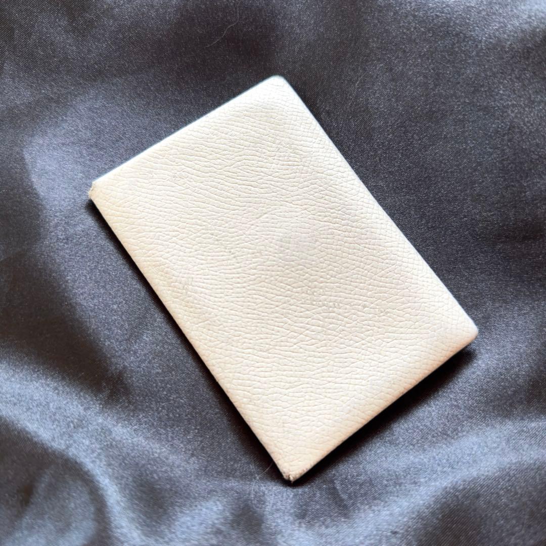 人気✨エルメス HERMES カルヴィ カードケース　ホワイト HERMES（エルメス） カードケース CALVI カルヴィ レディース エプソン