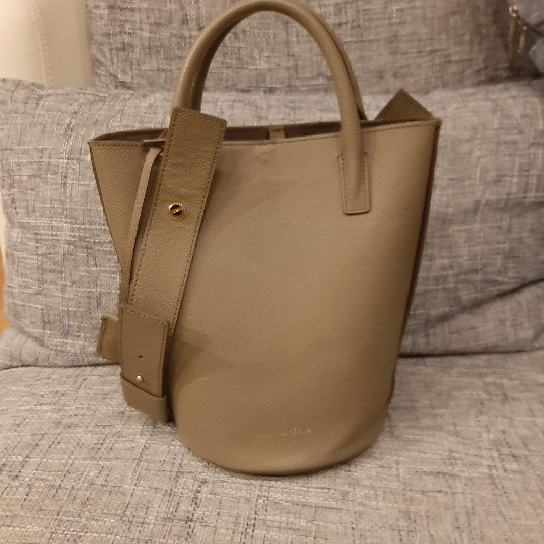 メアリ オル ターナ バケツ型レザーバッグ メアリオルターナ フラワー