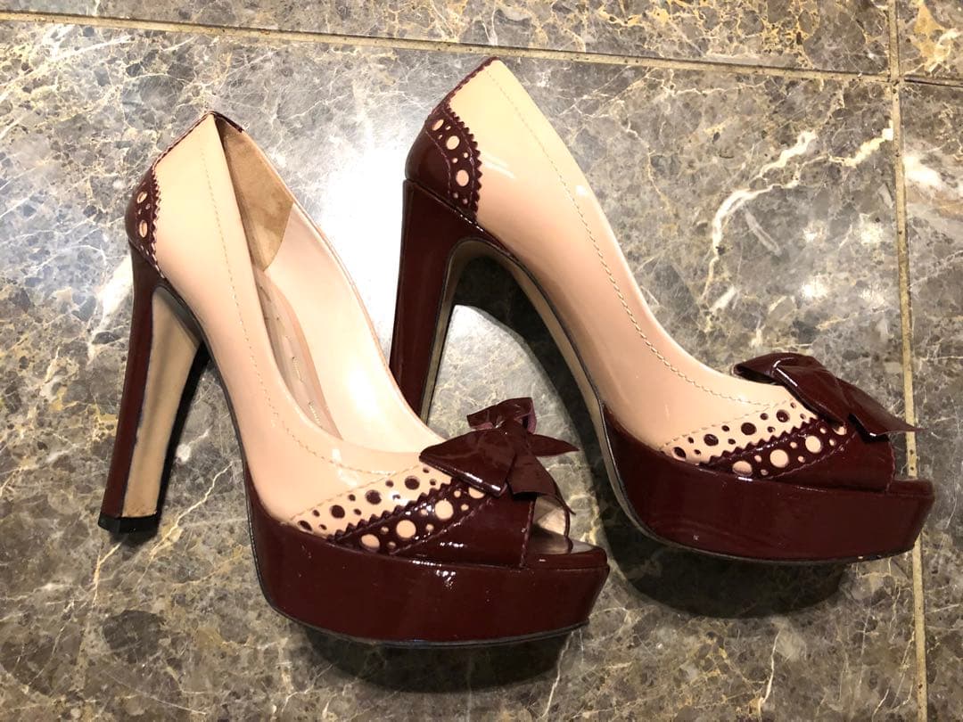 【最終大安売り！】miumiu ☆ エナメル サンダル 21.5cm