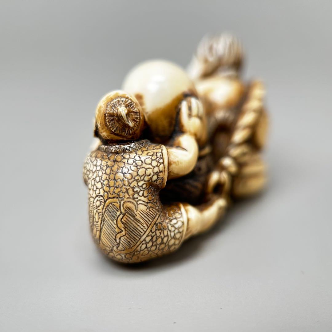 三人のキャラクター 彫刻極上根付天然素材アンティーク骨董飾り物古