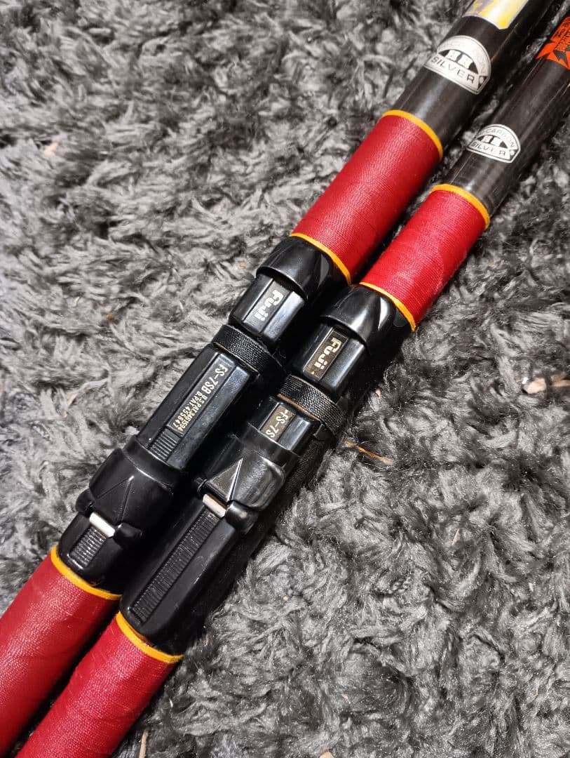 がまかつ がま磯 中硬2号5m & 硬調4号5m まとめて2本 - メルカリ