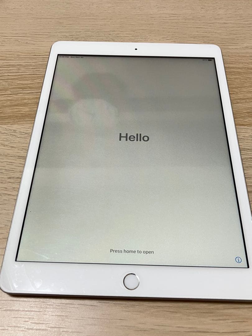 バッテリ最大容量100%劣化ナシ iPad第7世代32GBWiFiセルラードコモ