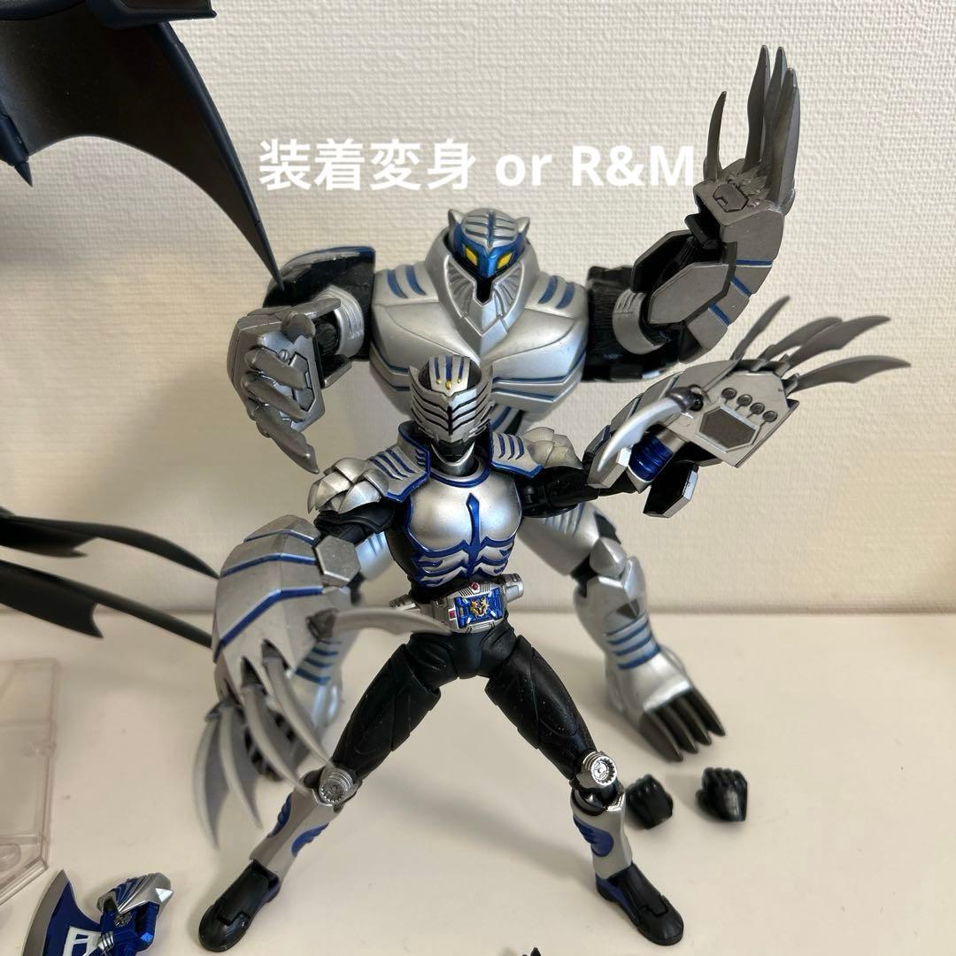 figuarts フィギュアーツ 仮面ライダータイガ ミラーモンスター 真骨