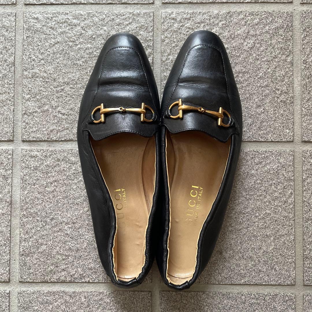V*e様 GUCCI ブラックローファー サイズ7 シューキーパー付き ☆関税込み☆Gucci ビー（ハチ）付き レザー ローファー (GUCCI/ドレス