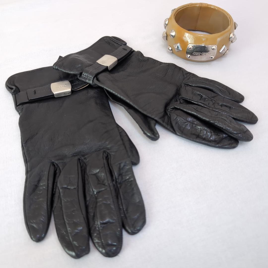 PRADA レザー手袋 黒 6_1/2 JIMMY CHOO 腕輪付 d127 Prada Black Leather Gloves (PRADA/手袋) 1GG1412DWZ【BUYMA】