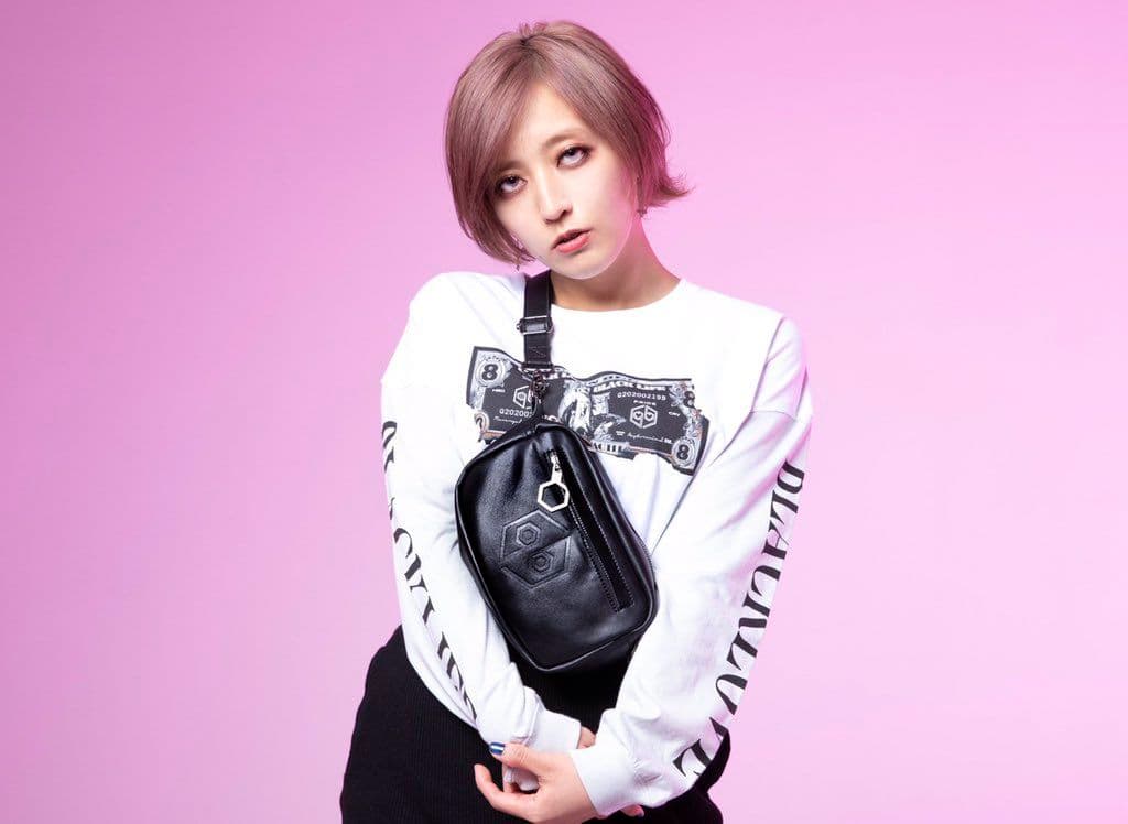 女王蜂 qb luxury mini bag ショルダーバッグ - メルカリ