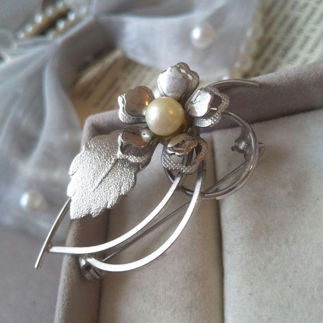 本真珠 パールフラワーブローチ 昭和レトロ シルバー 花 銀細工