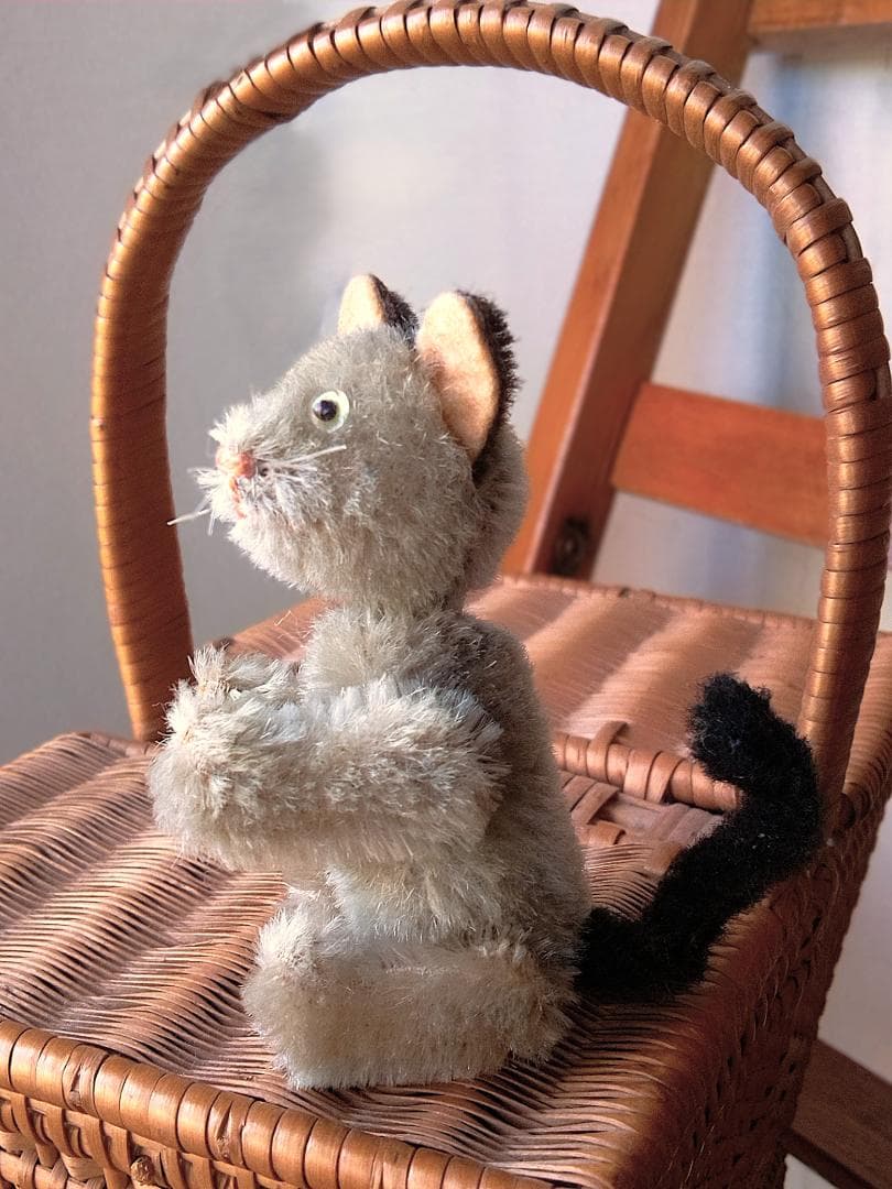 ガラス目の灰色猫さん 耳黒 シュコー グレーキャット ノアの箱舟シリーズ