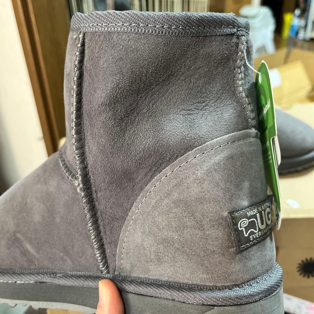 箱付きムートンブーツグレーUS7、24cm