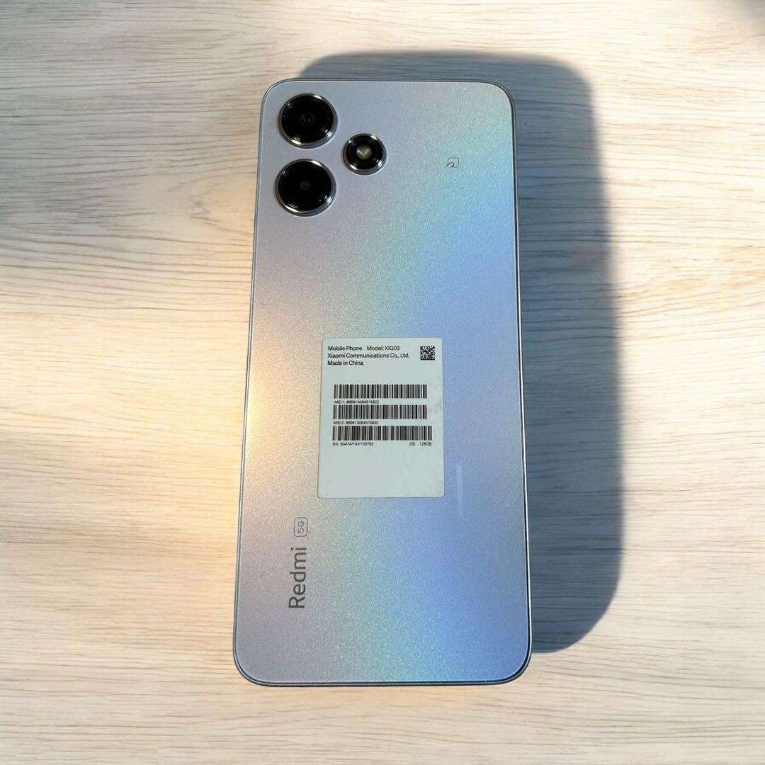 未使用に近い Xiaomi Redmi 12 5G ポーラーシルバー