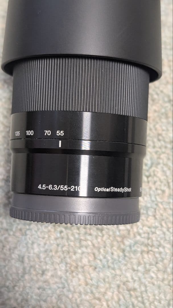 Sony 55-210mm f/4.5-6.3 OSS ズームレンズ