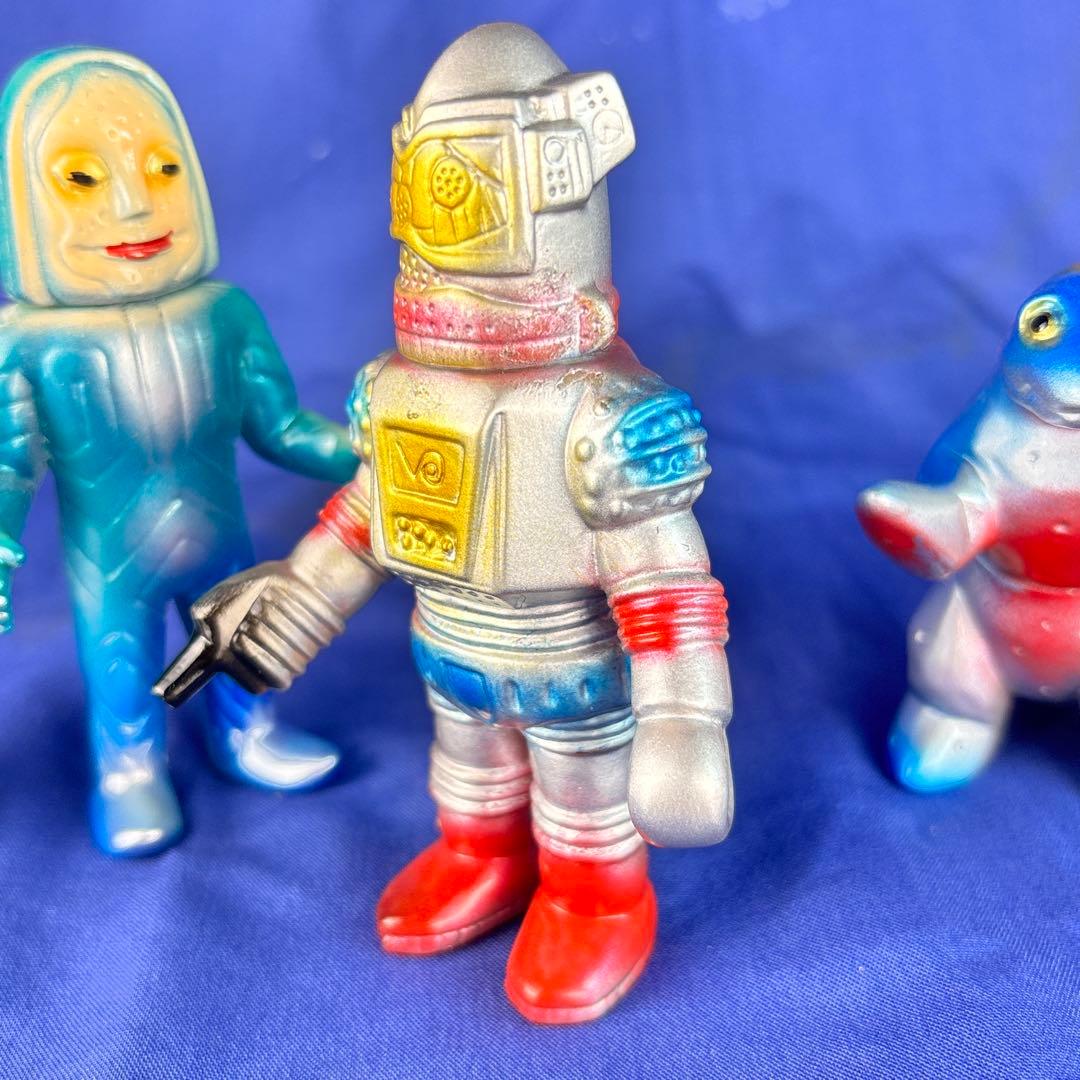 M1号 ミニサイズ ソフビ 五体 後藤彩色所塗装 ブルマァク - メルカリ