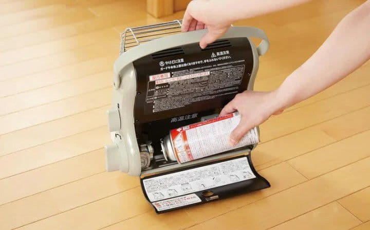 ■イワタニ【カセットガスストーブ マイ暖】CB-STV-MYD3《ほぼ新品》