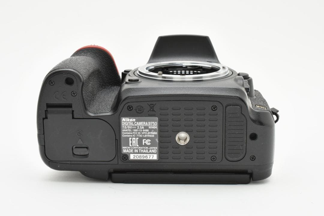 美品 ニコン　Nikon D750 ボディ 《ショット数26860回》 1300