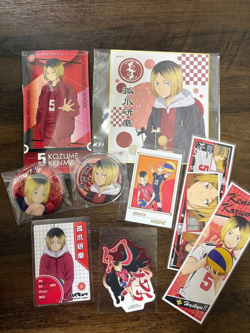 ハイキュー‼︎ 狐爪研磨セット 缶バッチ 色紙 - メルカリ