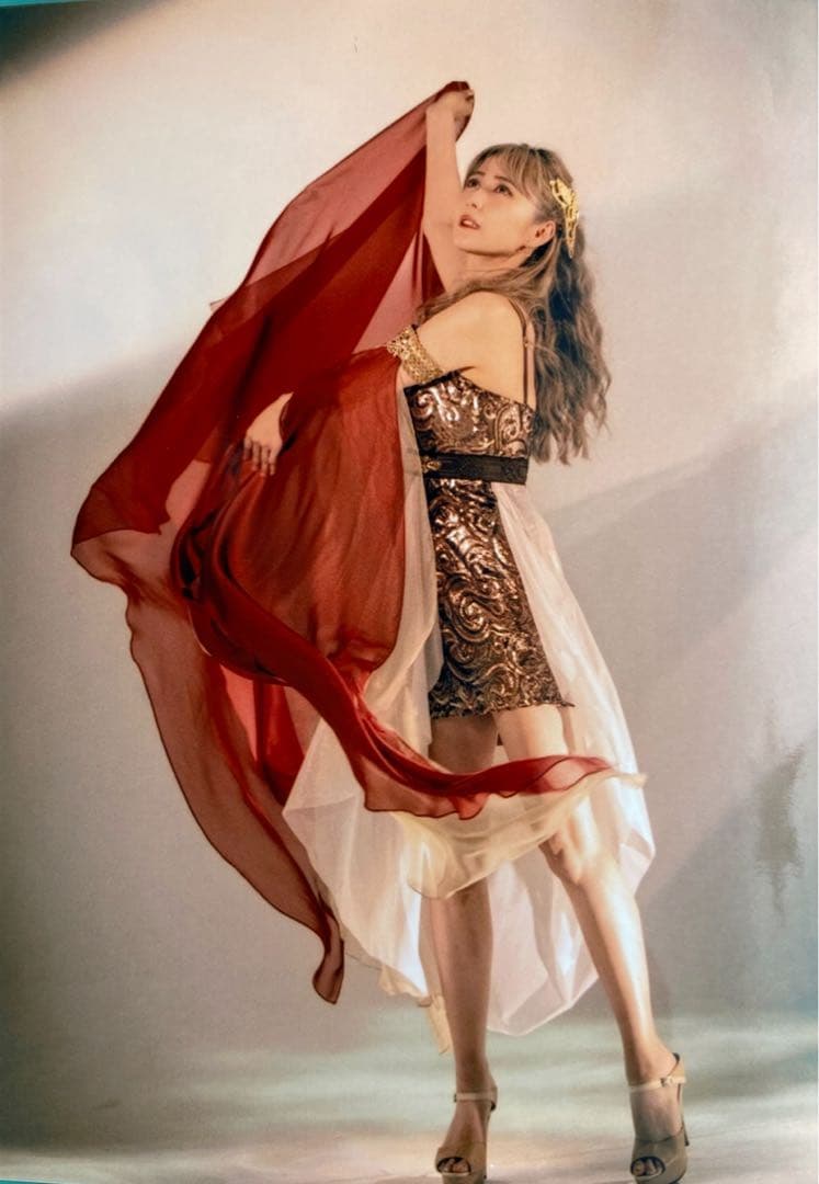 【新品未開封】サラ・オレイン　 ISEKAI ＜限定盤＞＆＜通常盤＞＋特典8種類