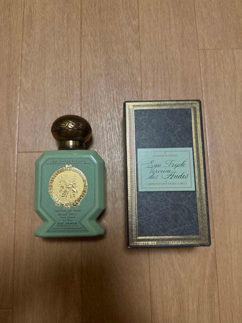 オー・トリプル ヴェルヴェーヌ・デザ ンド・エ・バジリック・ドゥリュ
