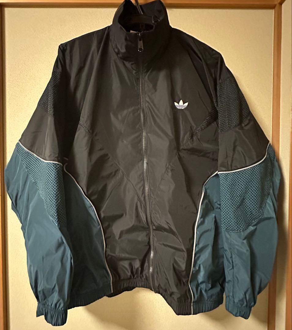 adidas Rekive Cutline ウーブン　ジャケット　ナイロン adidas Rekive Cutline ウーブン ジャケット ナイロン - メルカリ