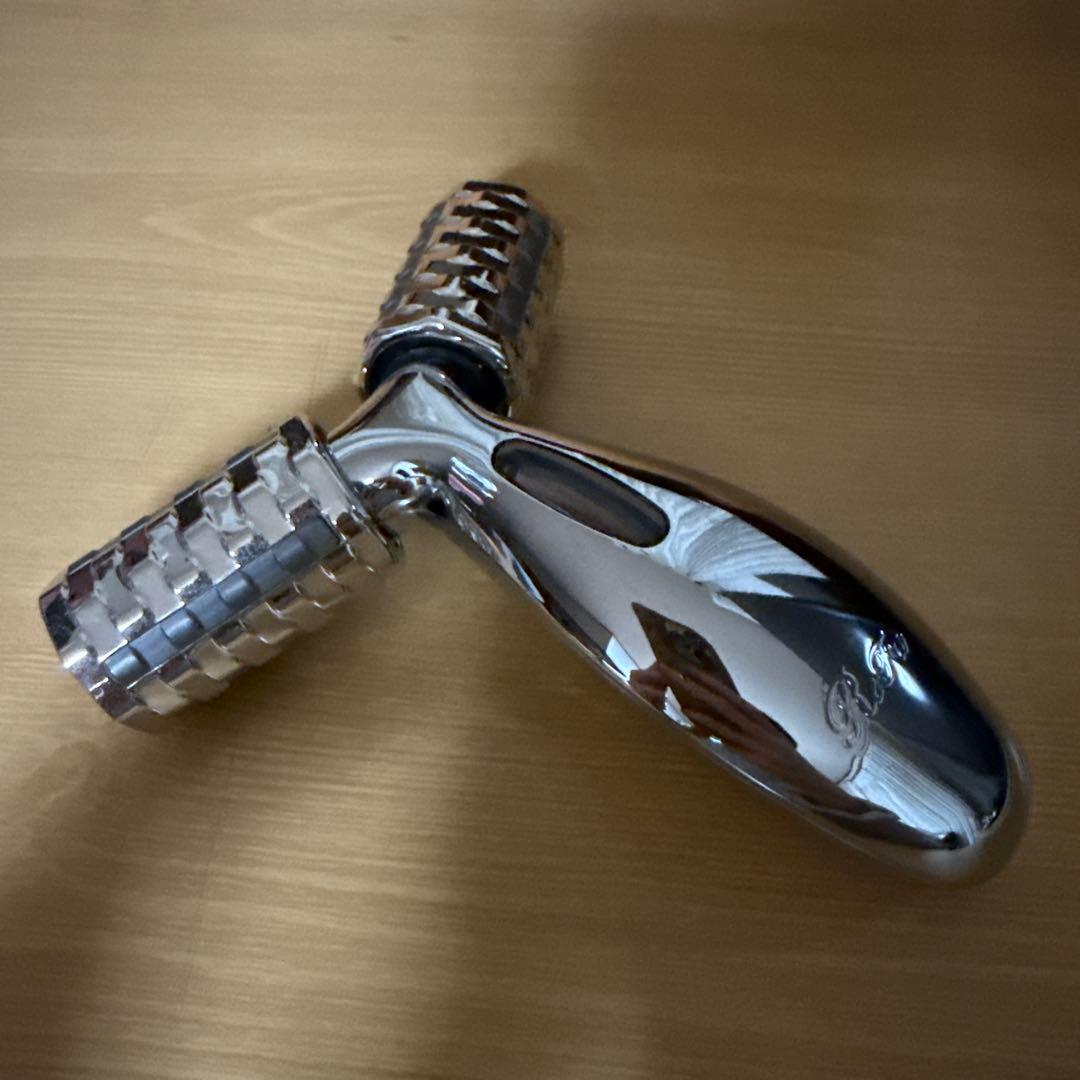 ReFa美顔ローラー ダブルローラー シルバー - メルカリ