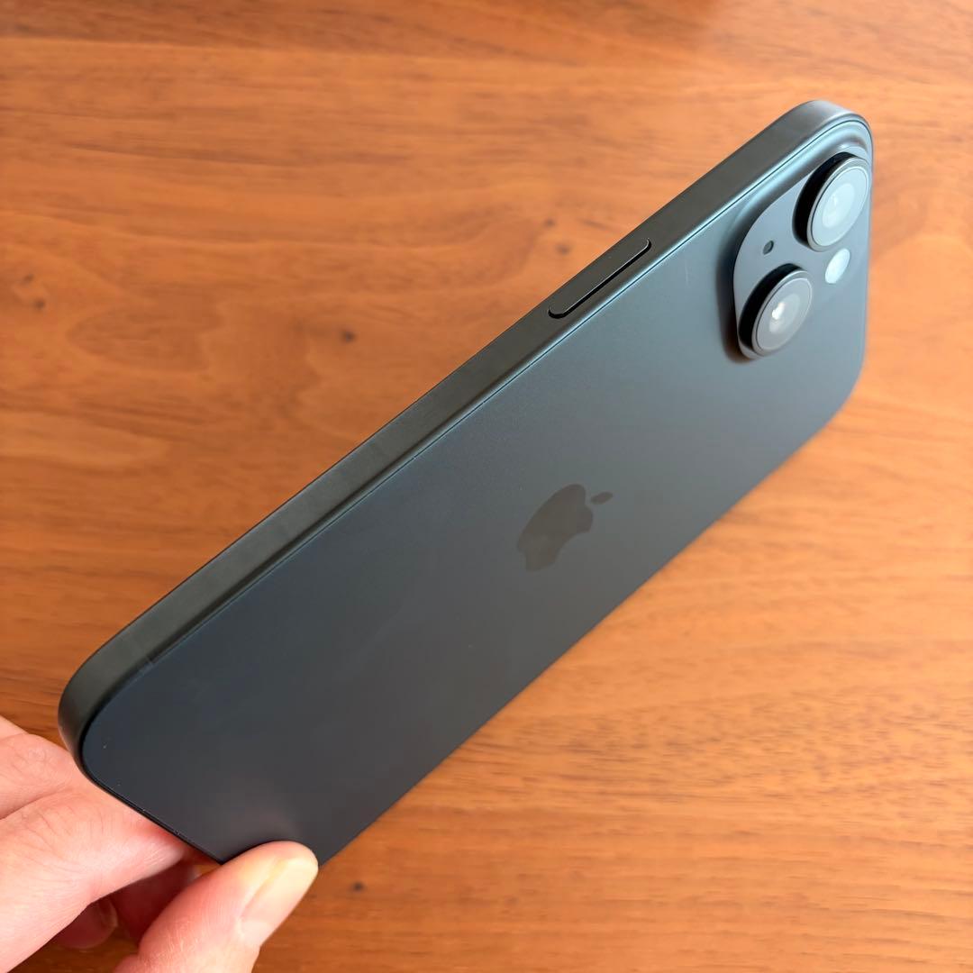 美品箱あり】Apple iPhone15本体128GB SIMフリー ブラック - メルカリ