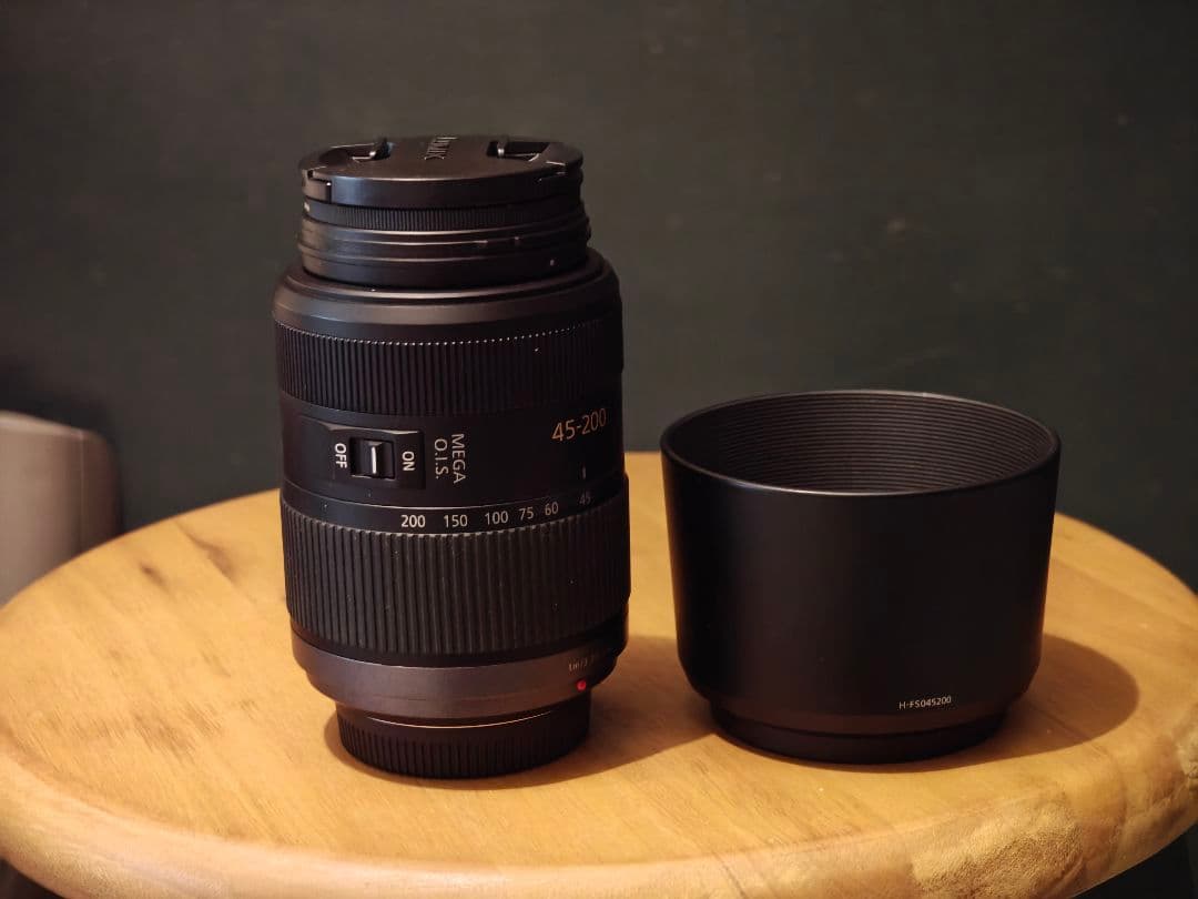 レンズ(ズーム) LUMIX G VARIO 45-200/4.0-5.6(H-FS045200) Amazon.com : PANASONIC LUMIX G VARIO LENS, 45-200MM, F4.0-5.6 ASPH