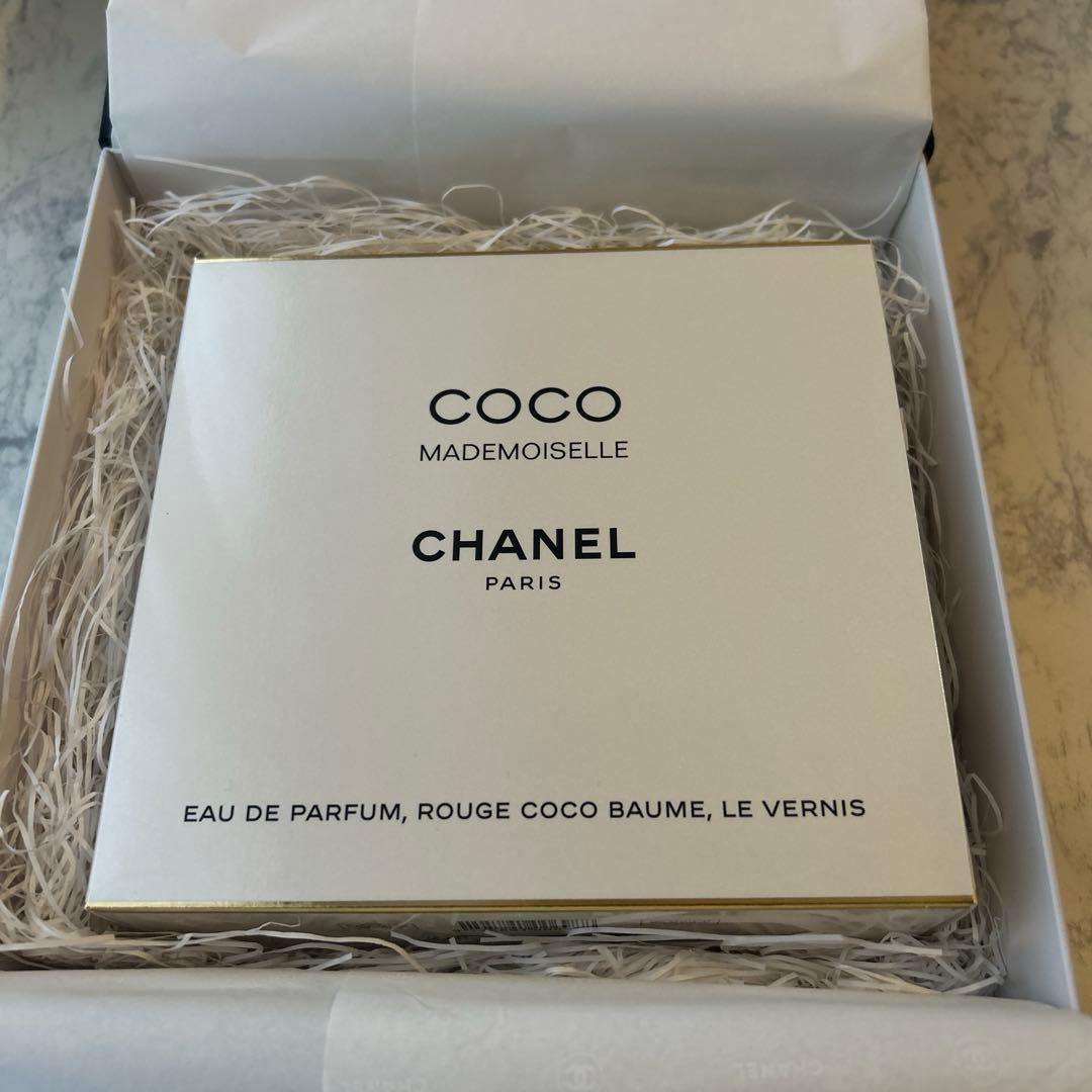 《メルカリ便》CHANEL ココマドモアゼルシークレットルックコフレ限定品