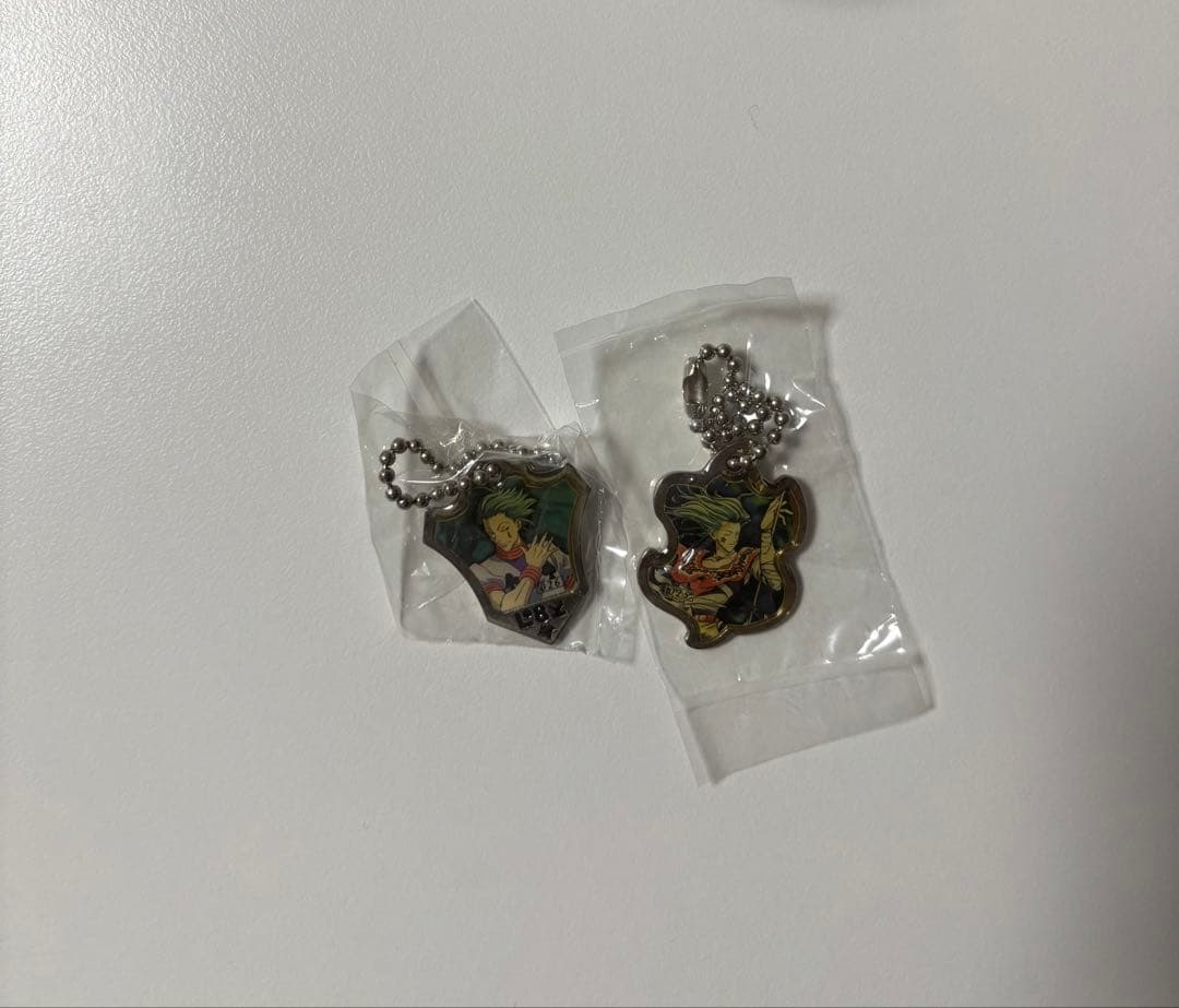 HUNTER×HUNTER ビジュアルメタル メタルチャーム ヒソカ HUNTER×HUNTER ビジュアルメタル3｜商品情報｜タカラトミーアーツ