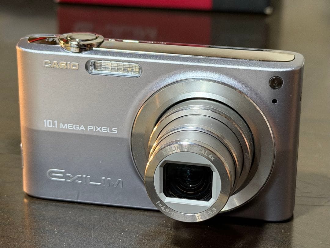 デジタルカメラ CASIO EXILIM EX-Z200 10.1MP