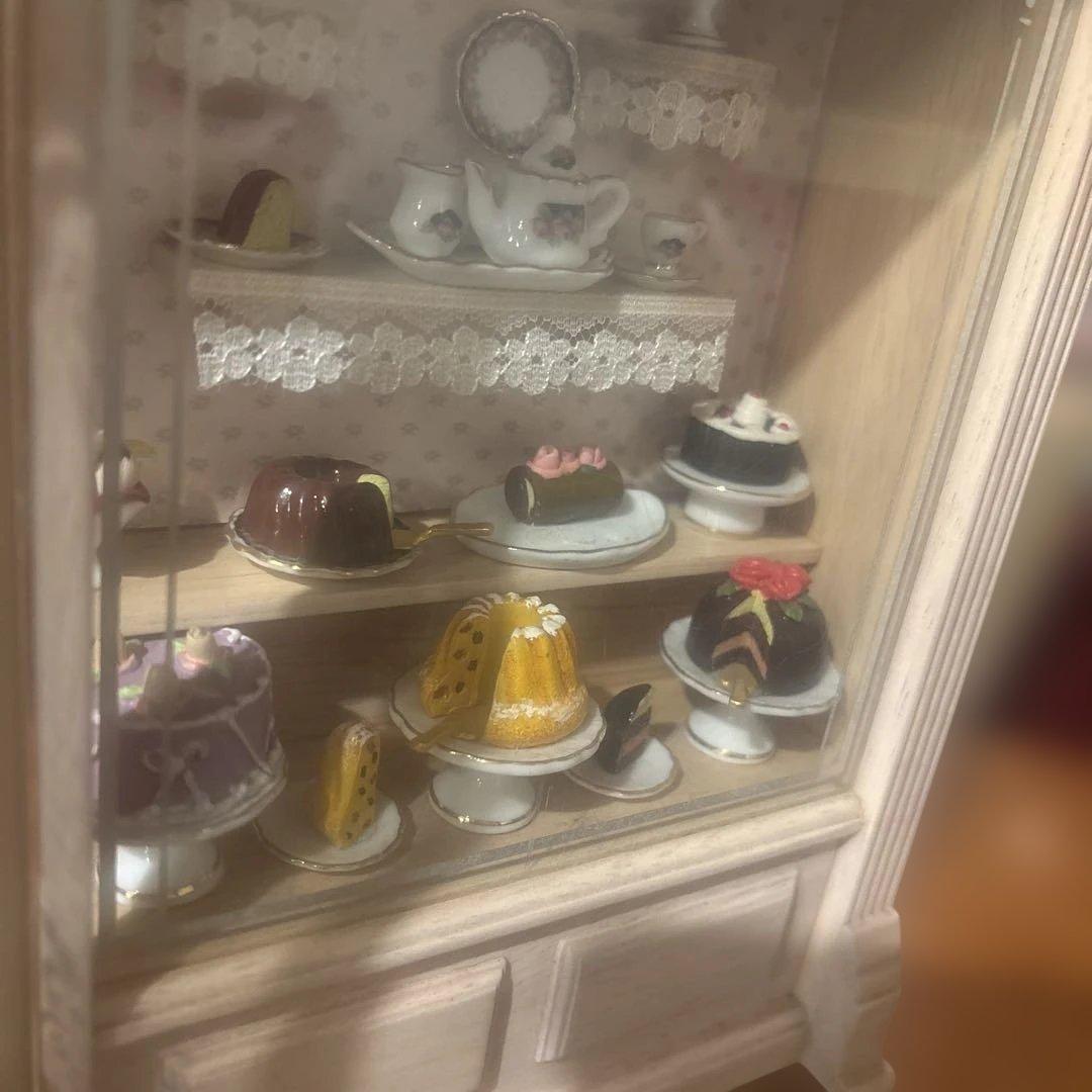 ドイツ ロイターポーセレン ミニチュアショップシリーズ ケーキ屋さん