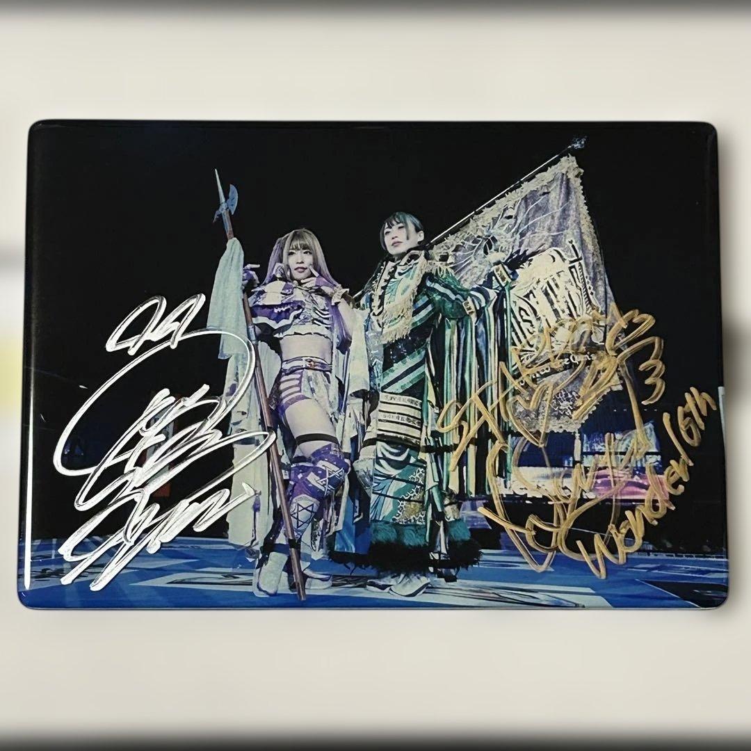 中野たむ 上谷沙弥 直筆サイン入り クリスタルグラフィ スターダム