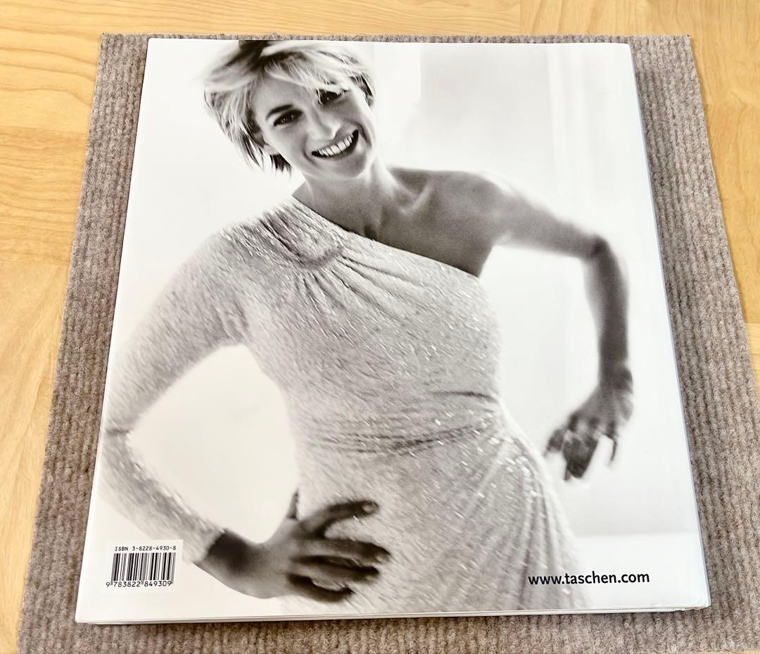 ダイアナ妃 写真集 マリオ・テスティーノ